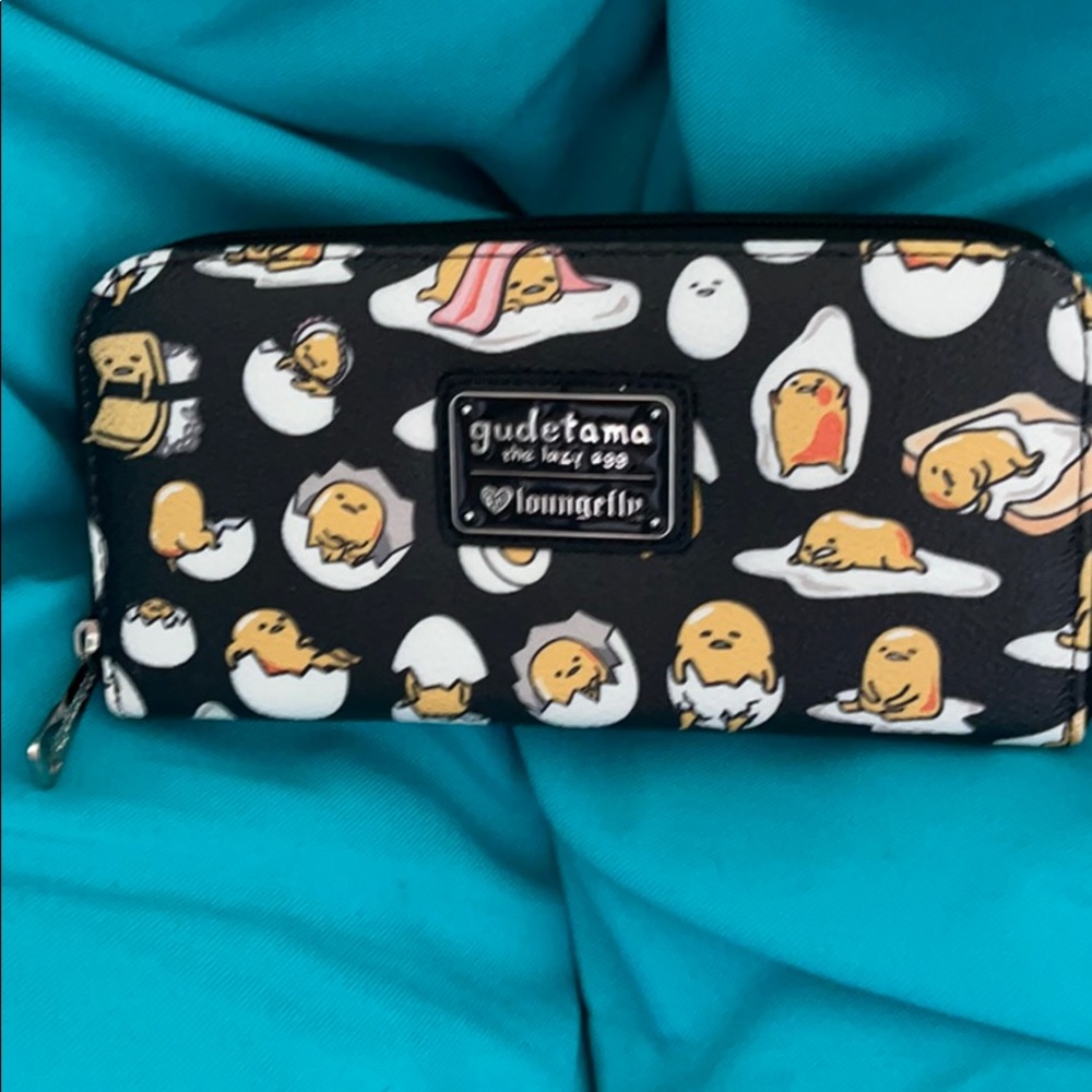 Gudetama the lazy egg Wallet NWOT